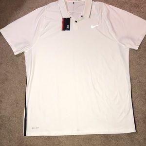 Men’s Tiger Woods Collection Nike Polo